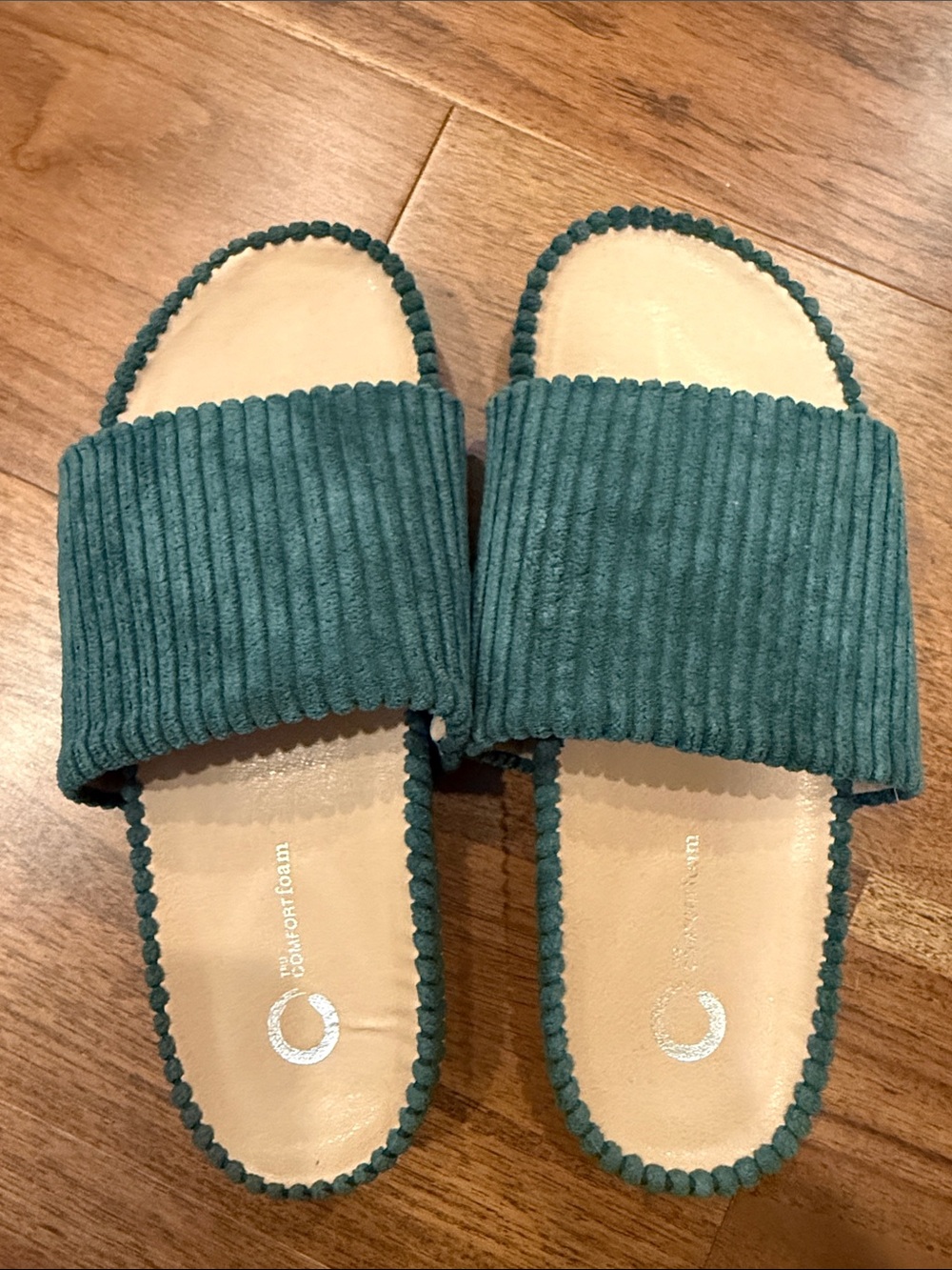 Comfort Foam Women's Slide Sandals in dark green corduroy